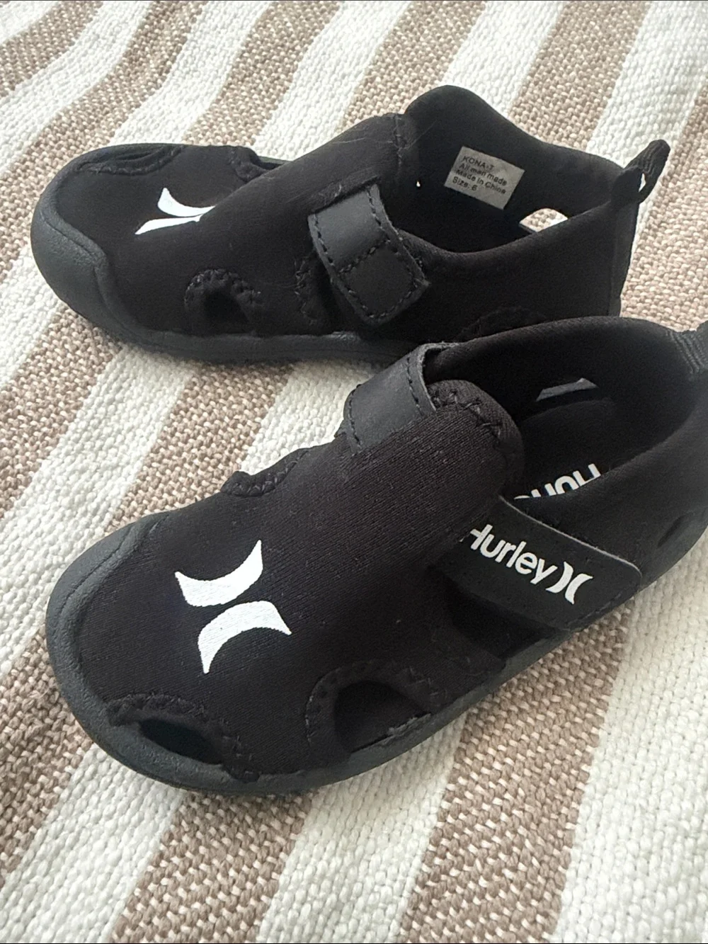 Hurley Kids' Black Water Shoes with Hook-and-Loop Strap